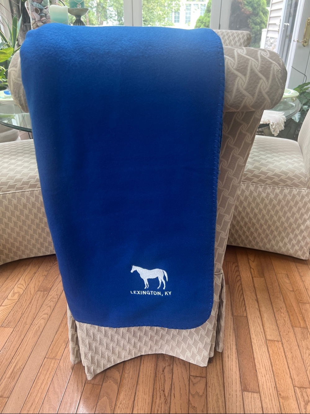 Lexington KY Embroidered Silhouette 🐎 Horse Fleece Throw Royal Blue - Brand New!